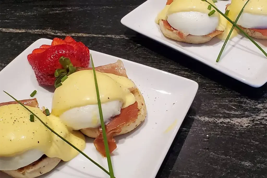 Eggs Benedict at Platinum Pebble Inn