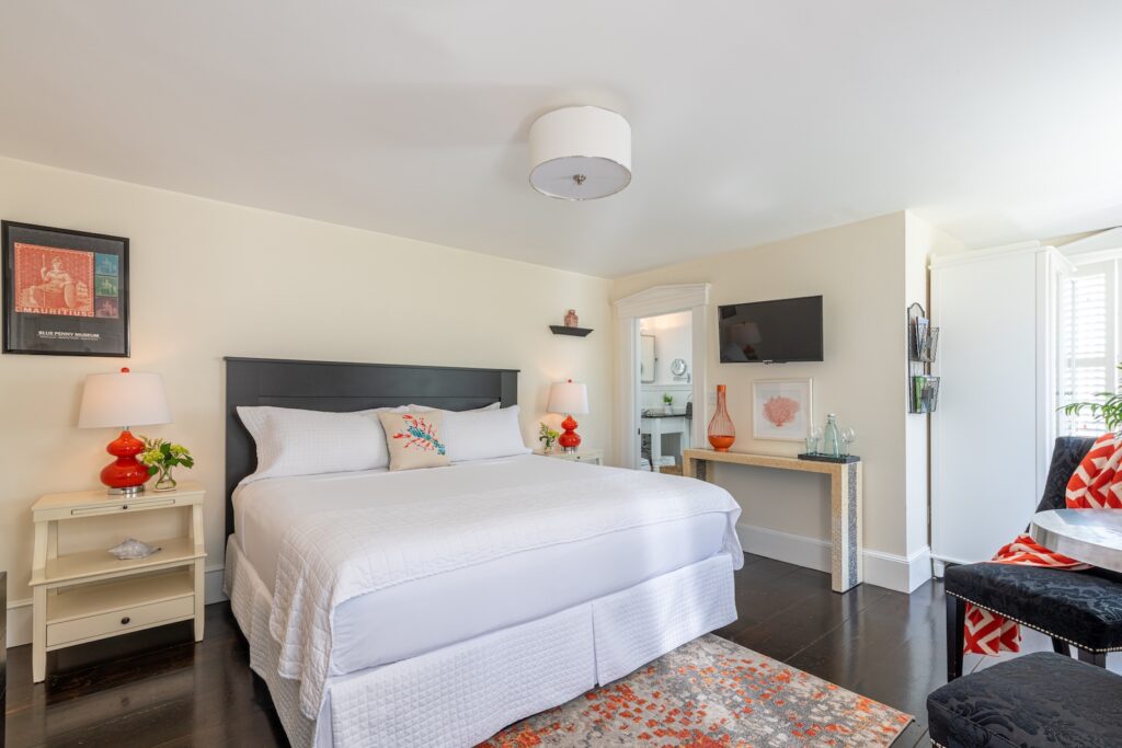 Spending your getaway at one of the best Places to Stay on Cape Cod is perfect for romance. Enjoy a spacious suite with a king size bed, sitting area, and private bathroom.